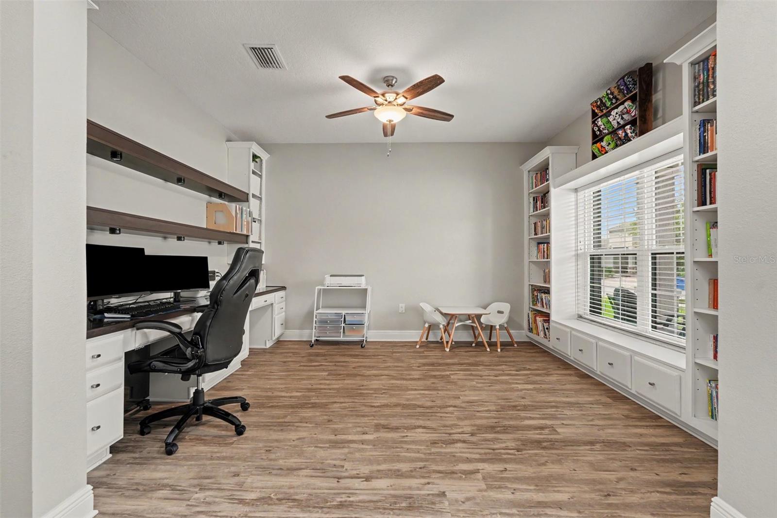 Office/Flex room