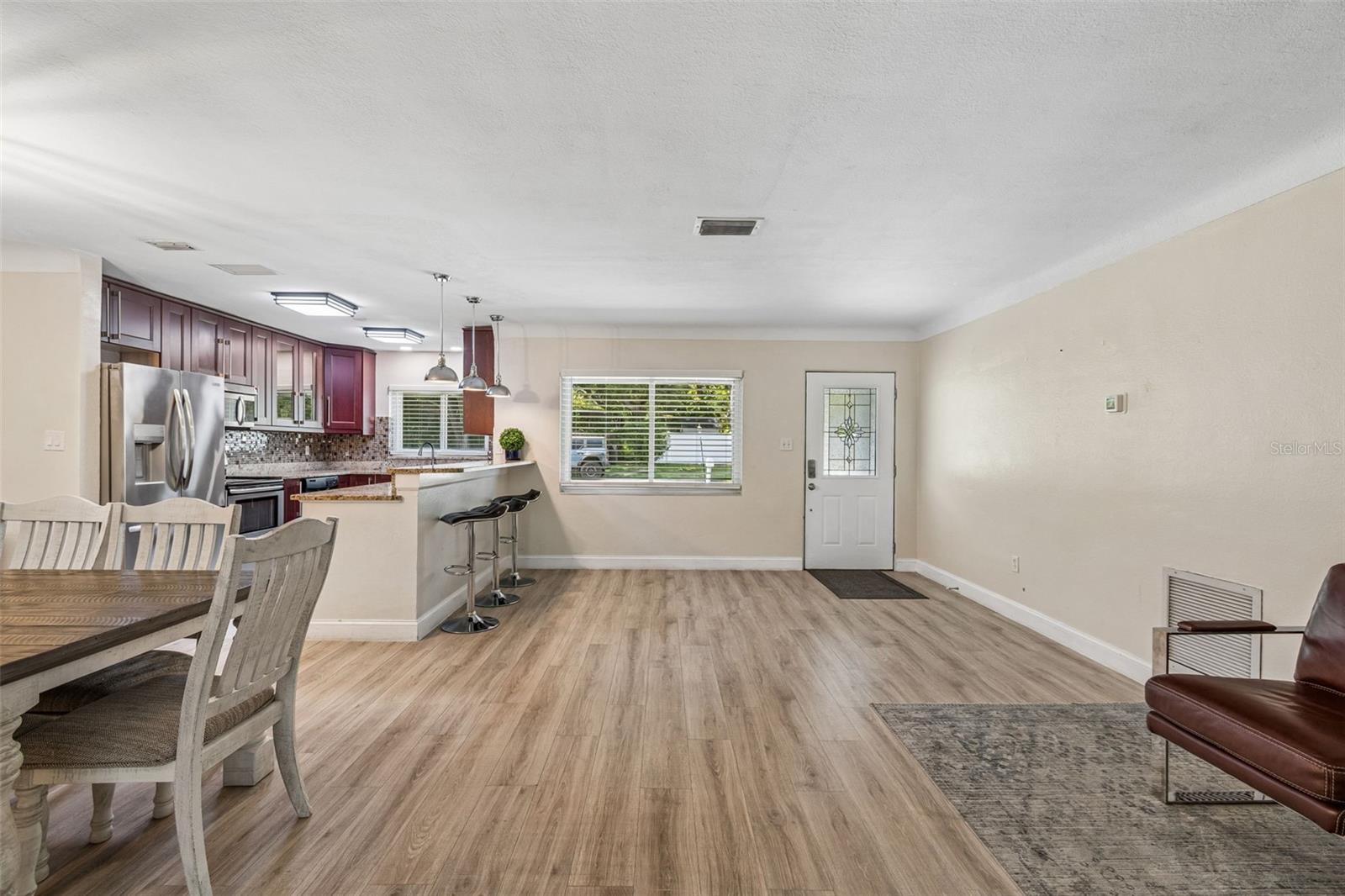 Kitchen/dining room/living room