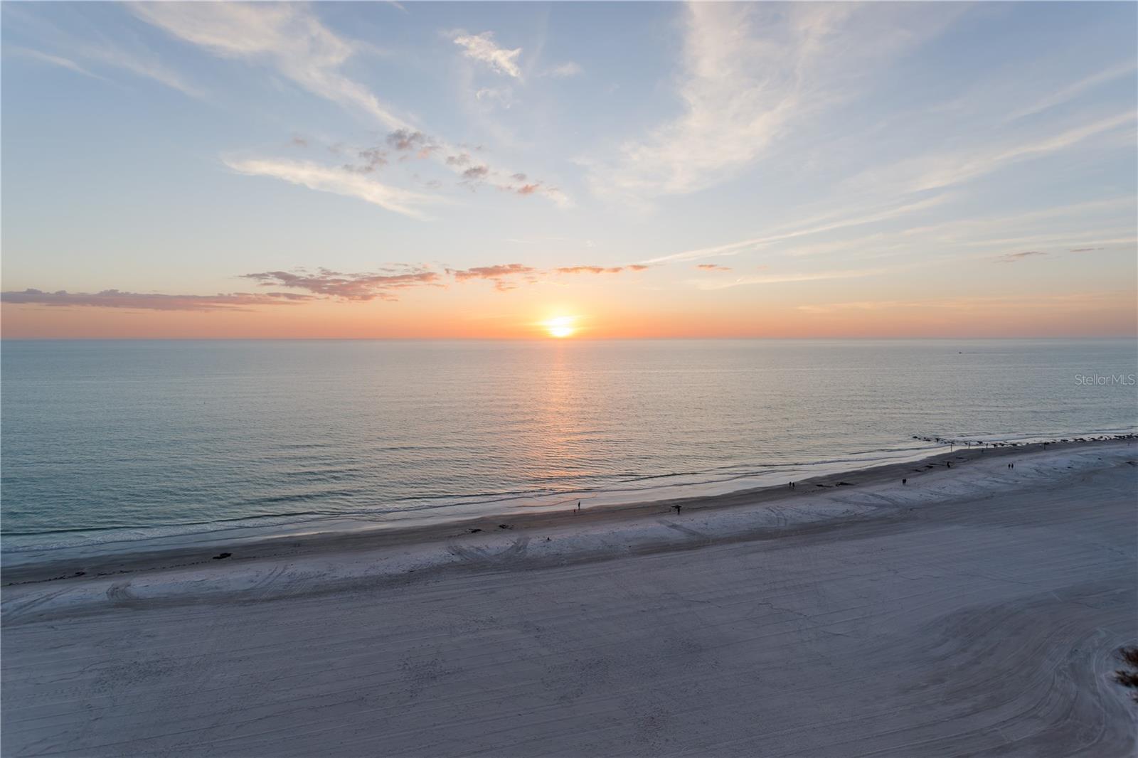 Beautiful Sunset Views Over the Gulf from your 26' Balcony