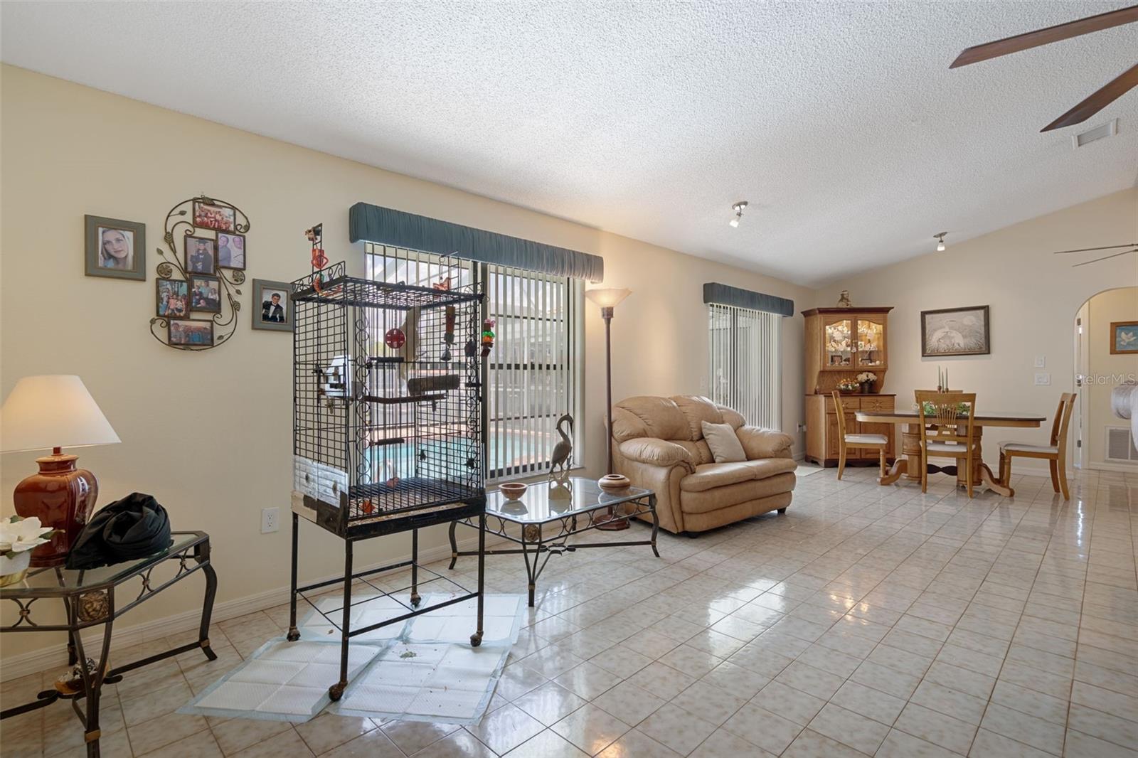 Living/Dining Area