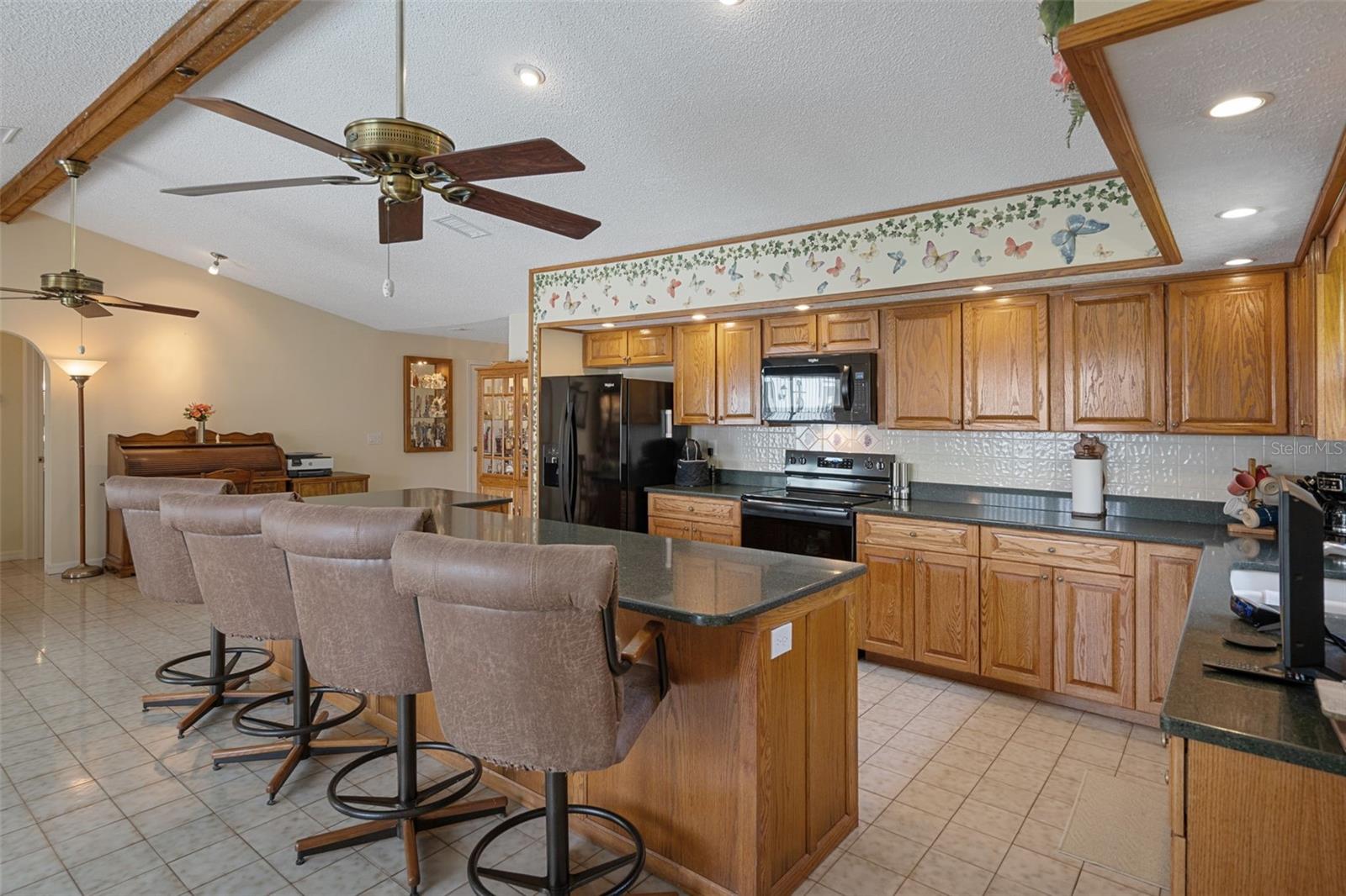 Spacious Kitchen with 11ft Island