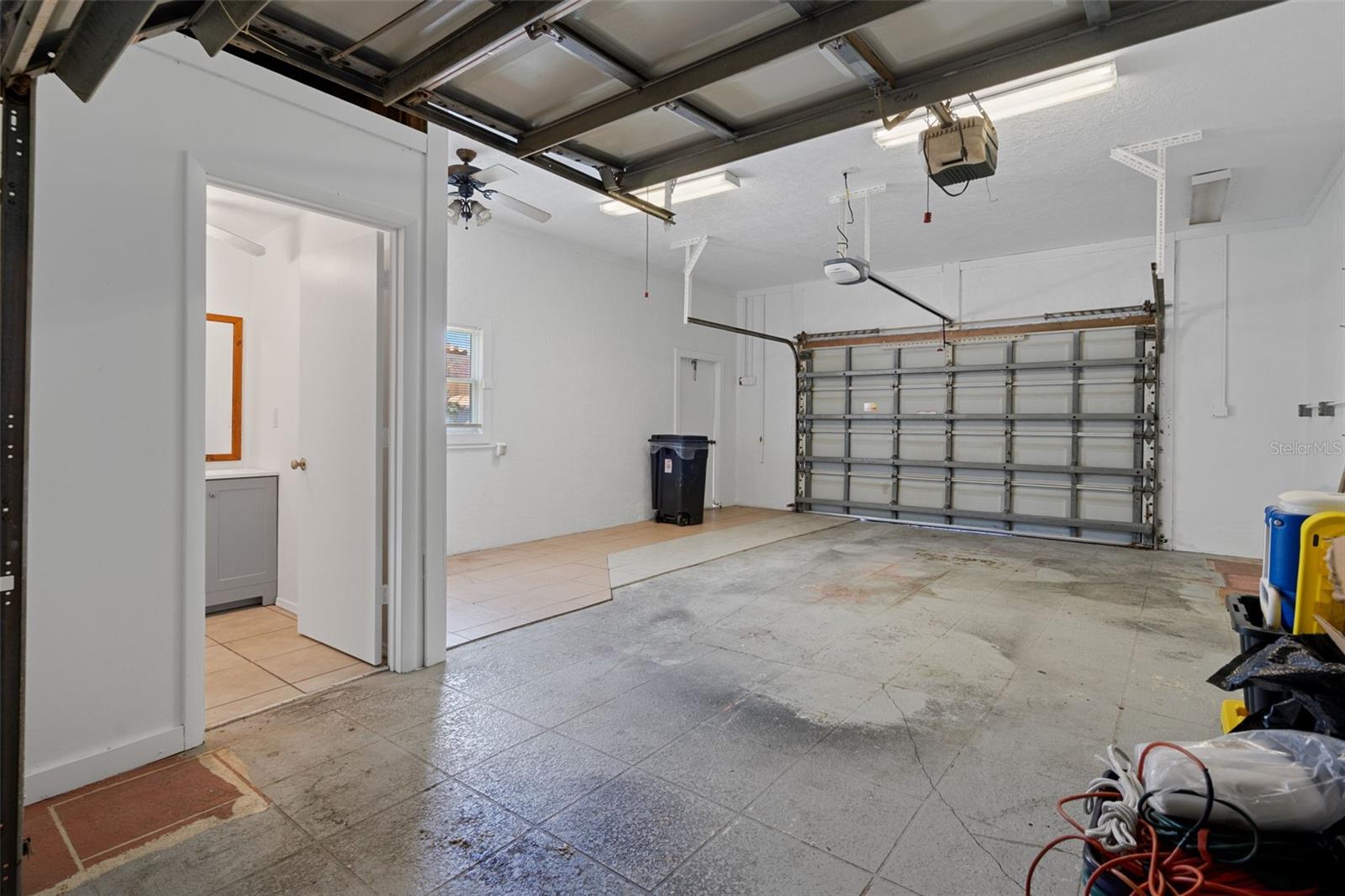 Detached Garage