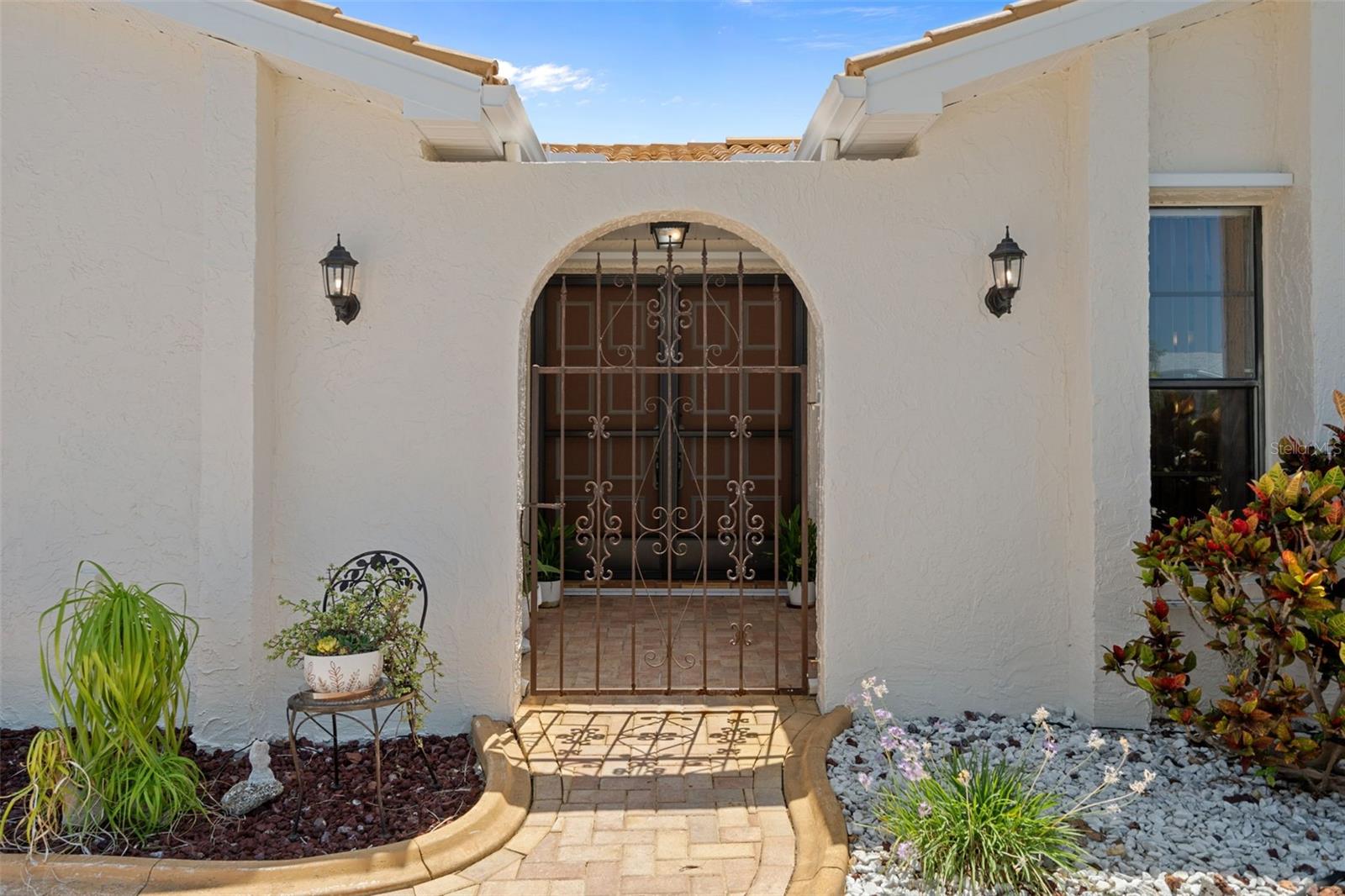 Inviting Front Entry
