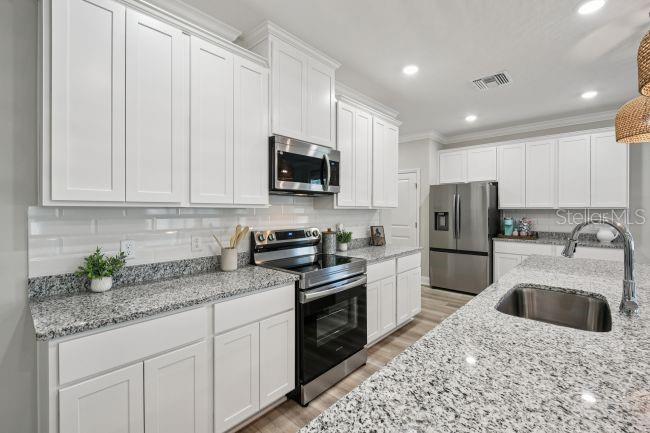 Model home - actual features may vary.