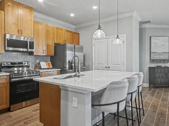 Model home - actual features may vary.