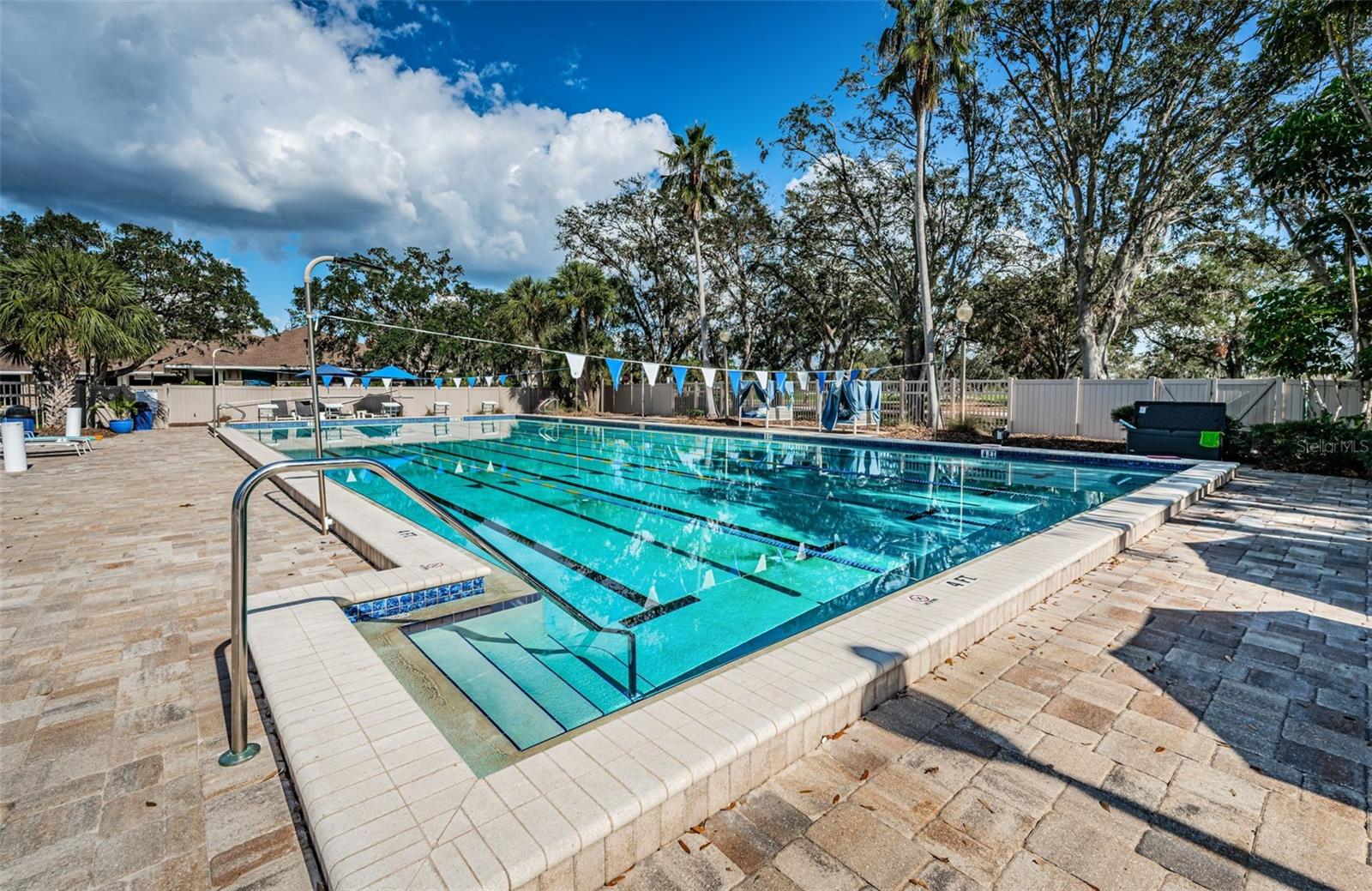 Country Club Pool