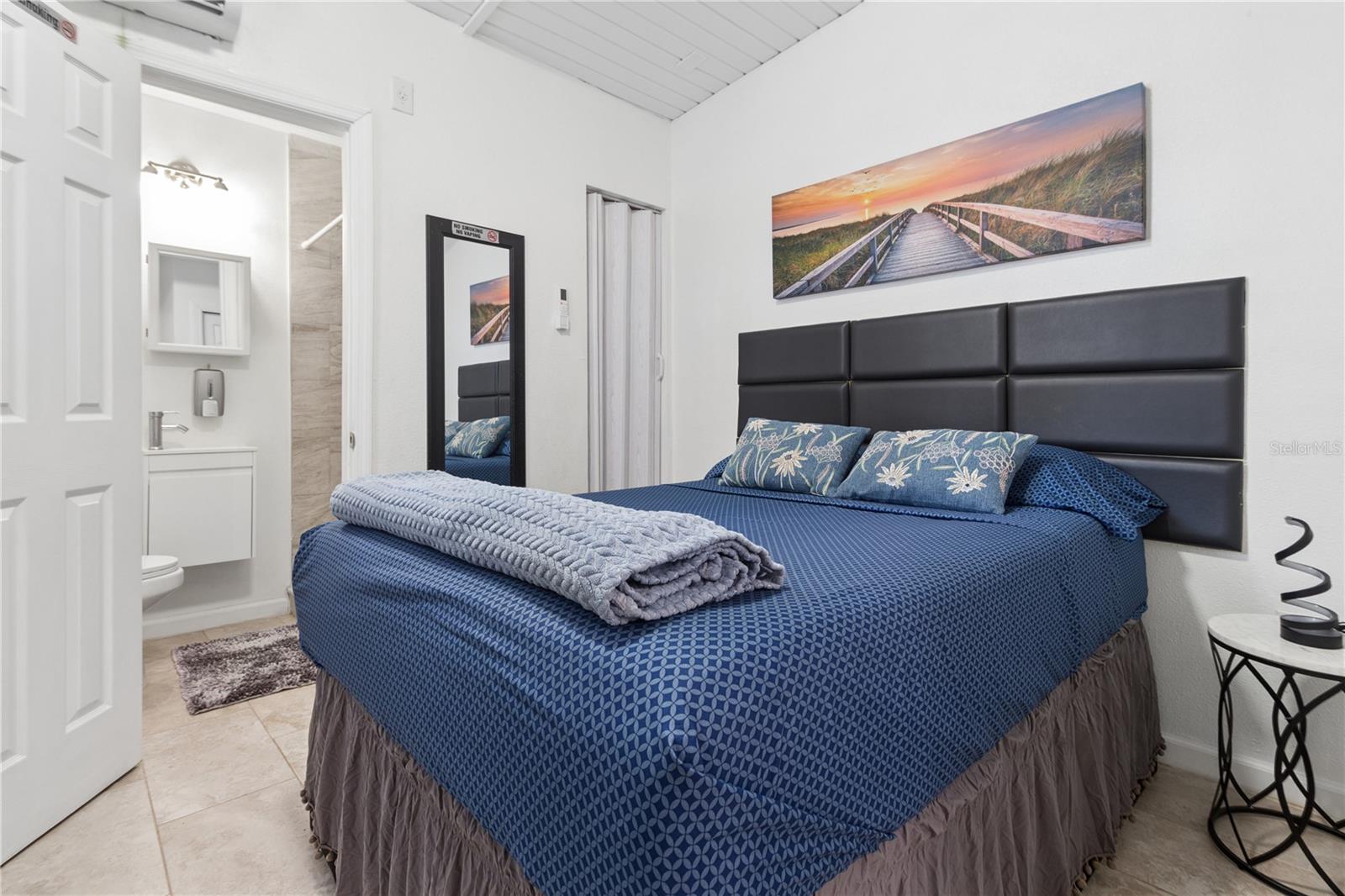 2nd Room