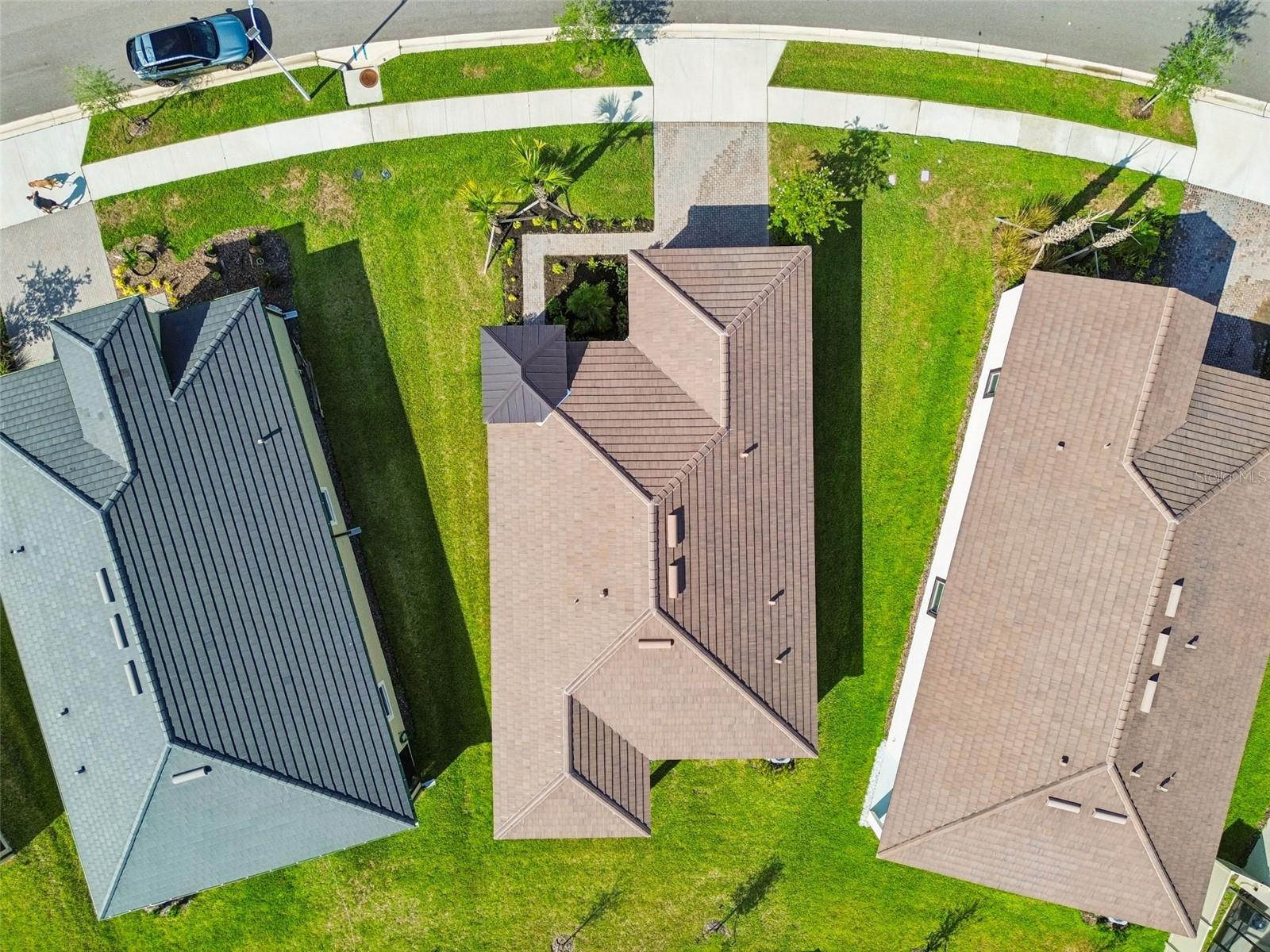 Flat tile roof