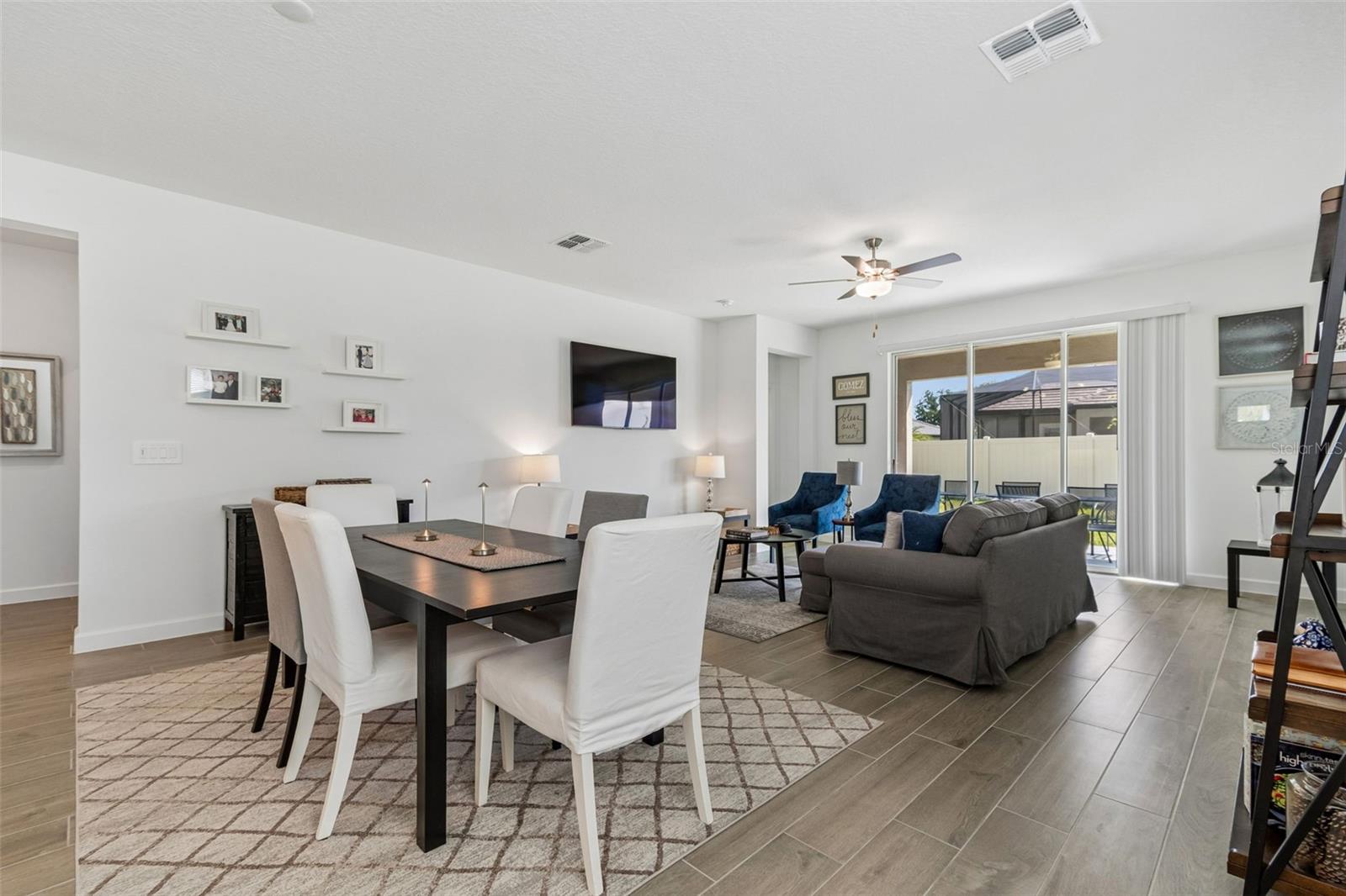 Living | Dining combo