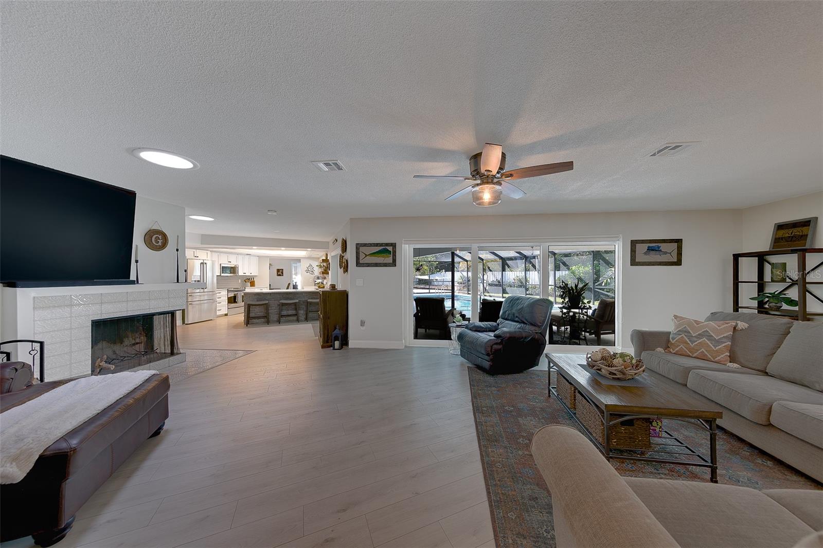 Family room opening up to the kitchen
