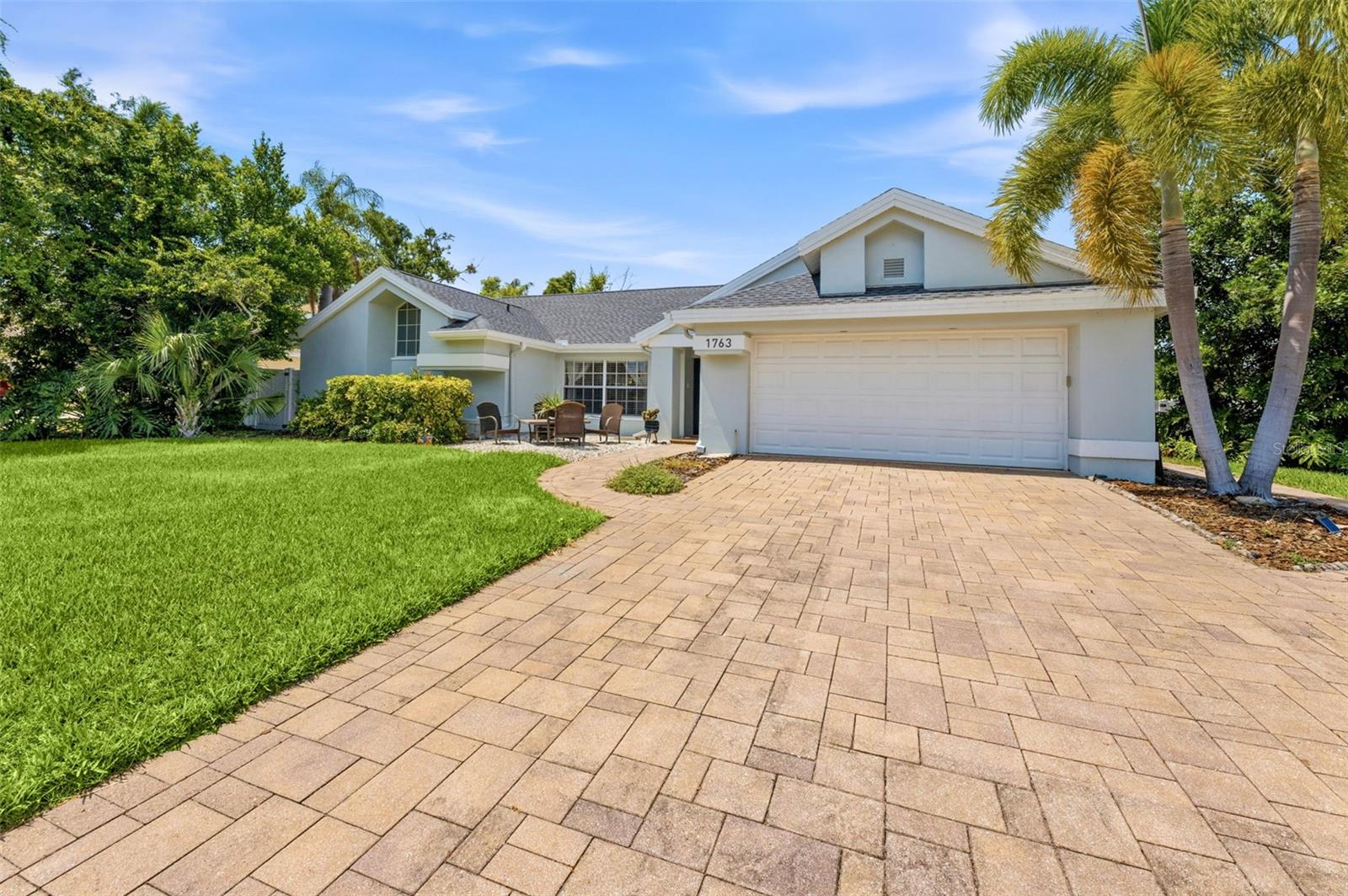 Paver Driveway & Garage