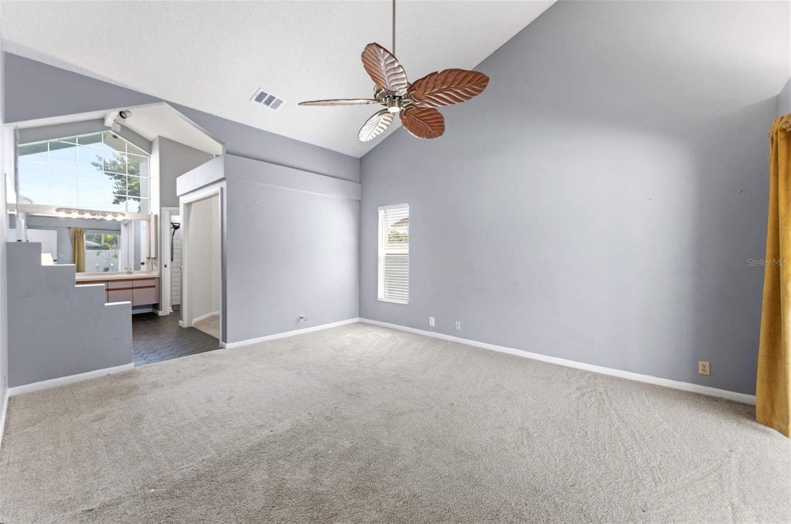 Master Bedroom & Master Bathroom