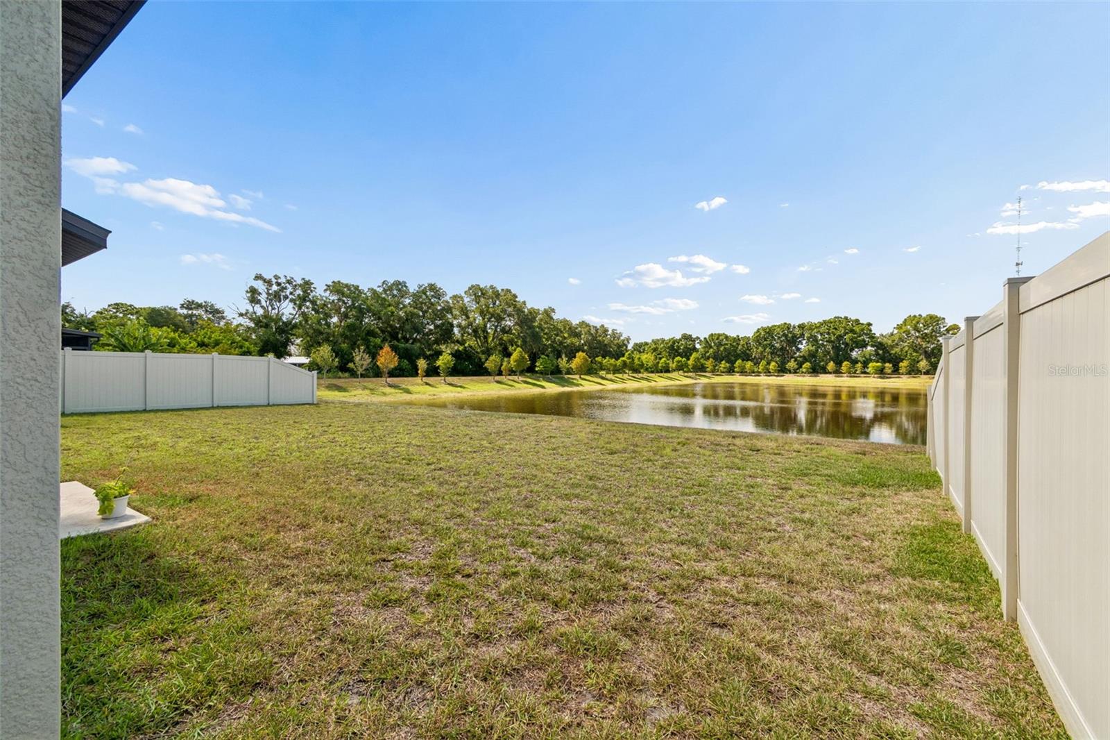 TB8525150