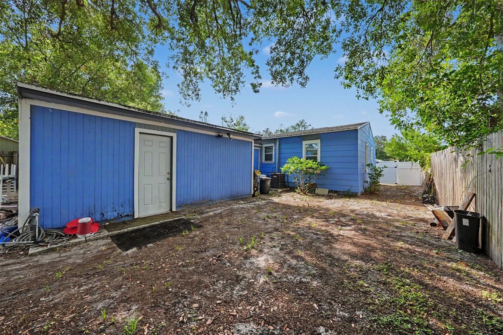 TB8525171