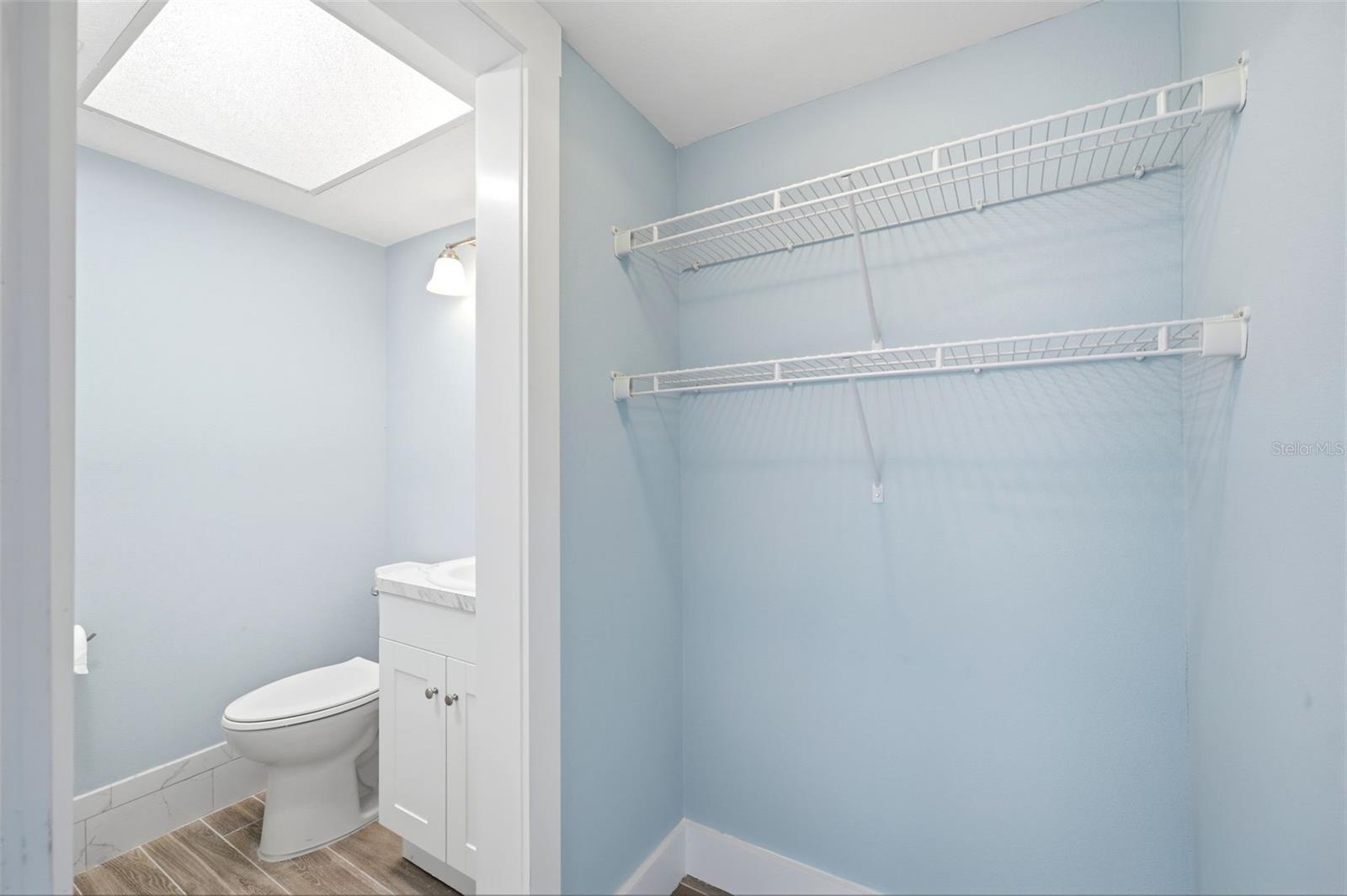 Half Bathroom (Bath 2)