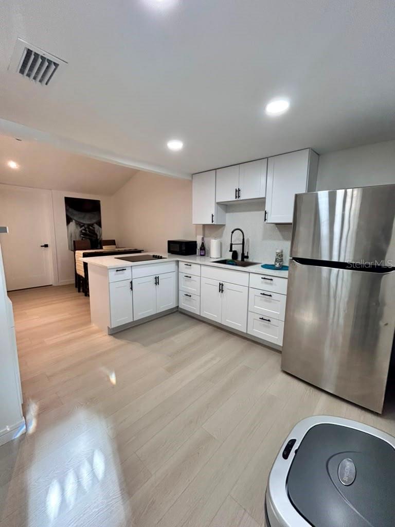 TB8525216