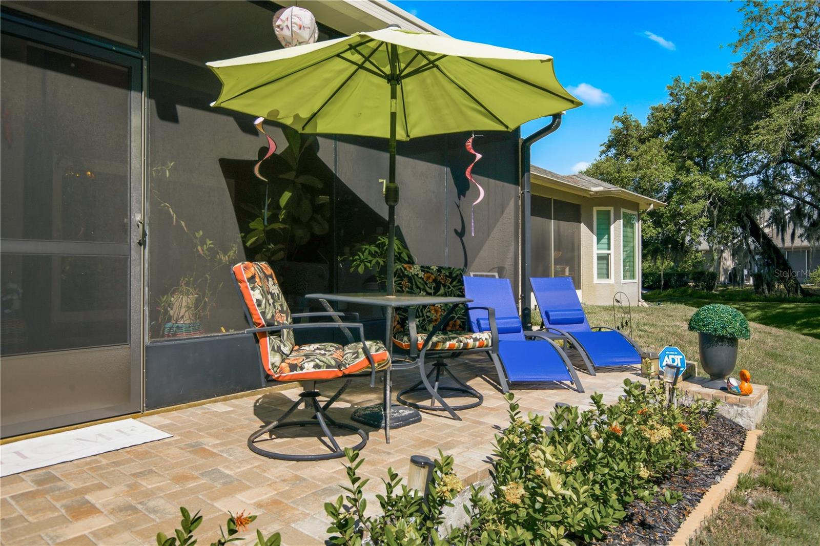 Outdoor open patio!