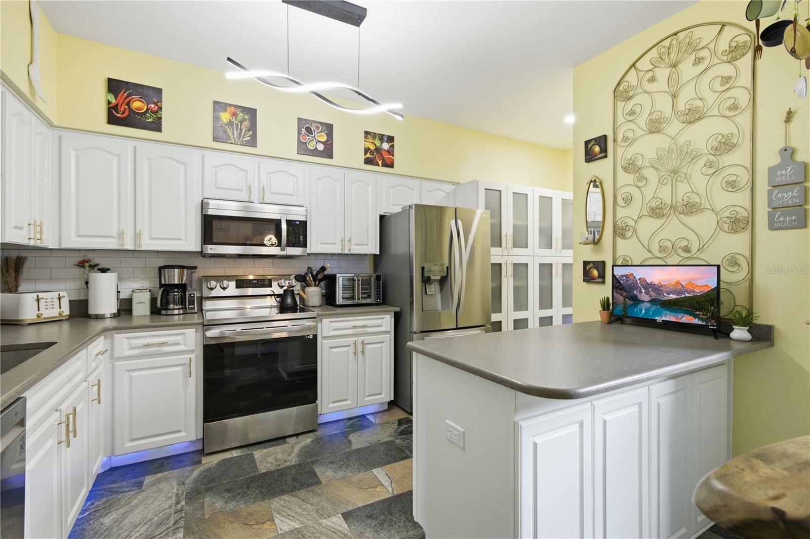 Kitchen has newer appliances, hardware and much more!