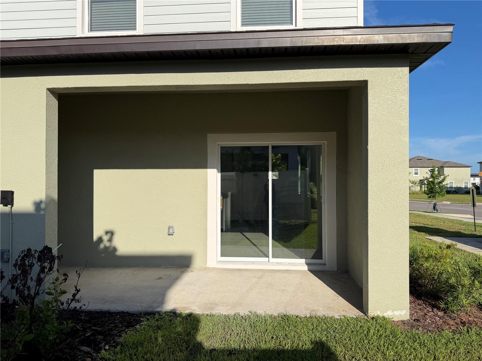 Large back patio (can enclose)