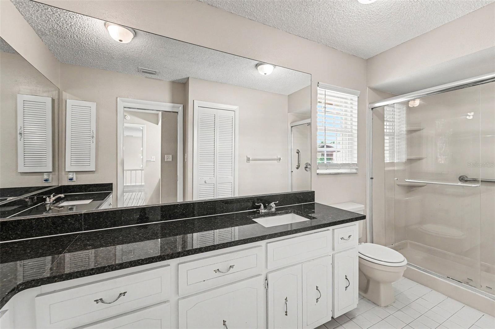 O6421789