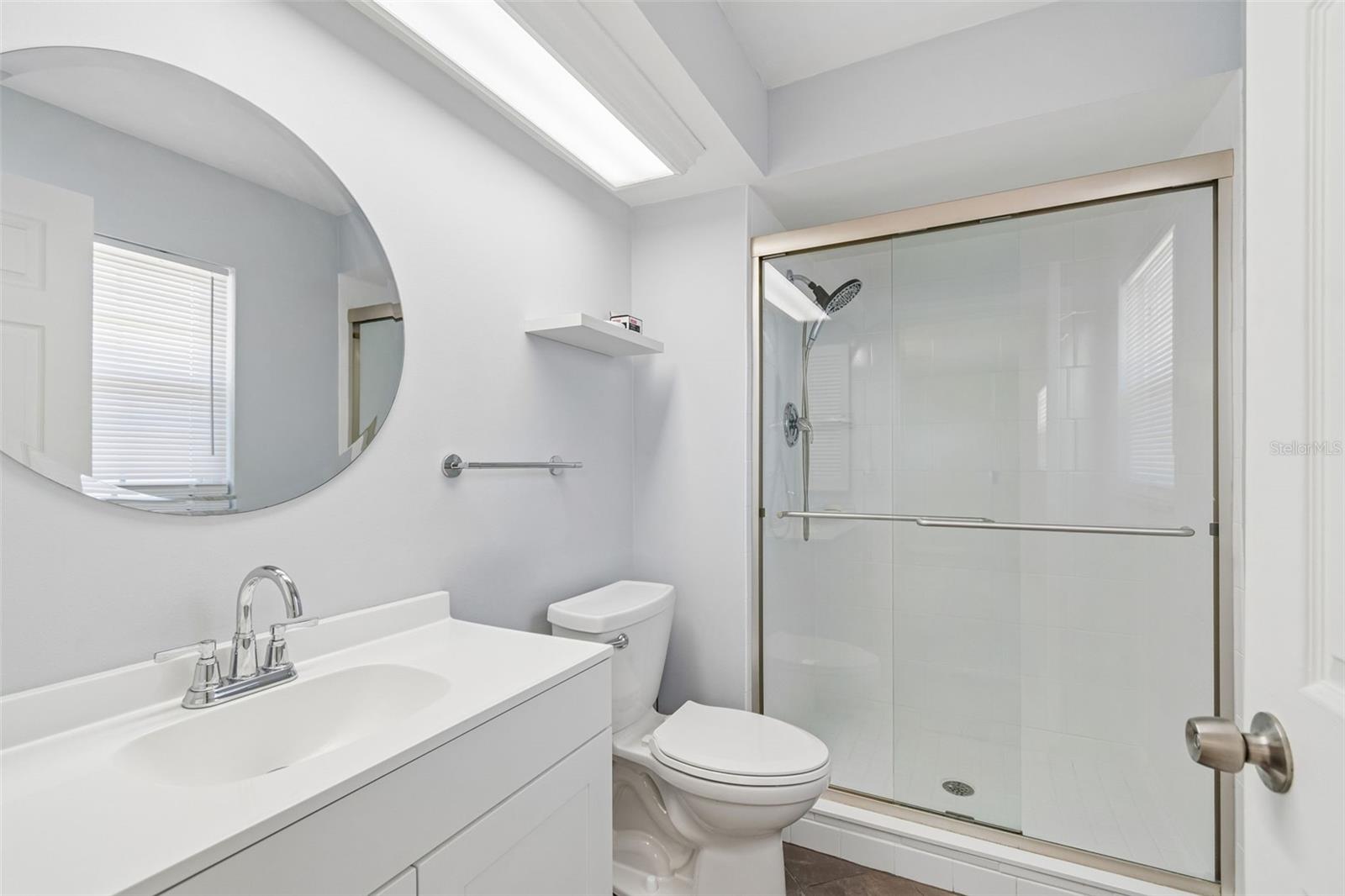 Primary En-Suite Bath
