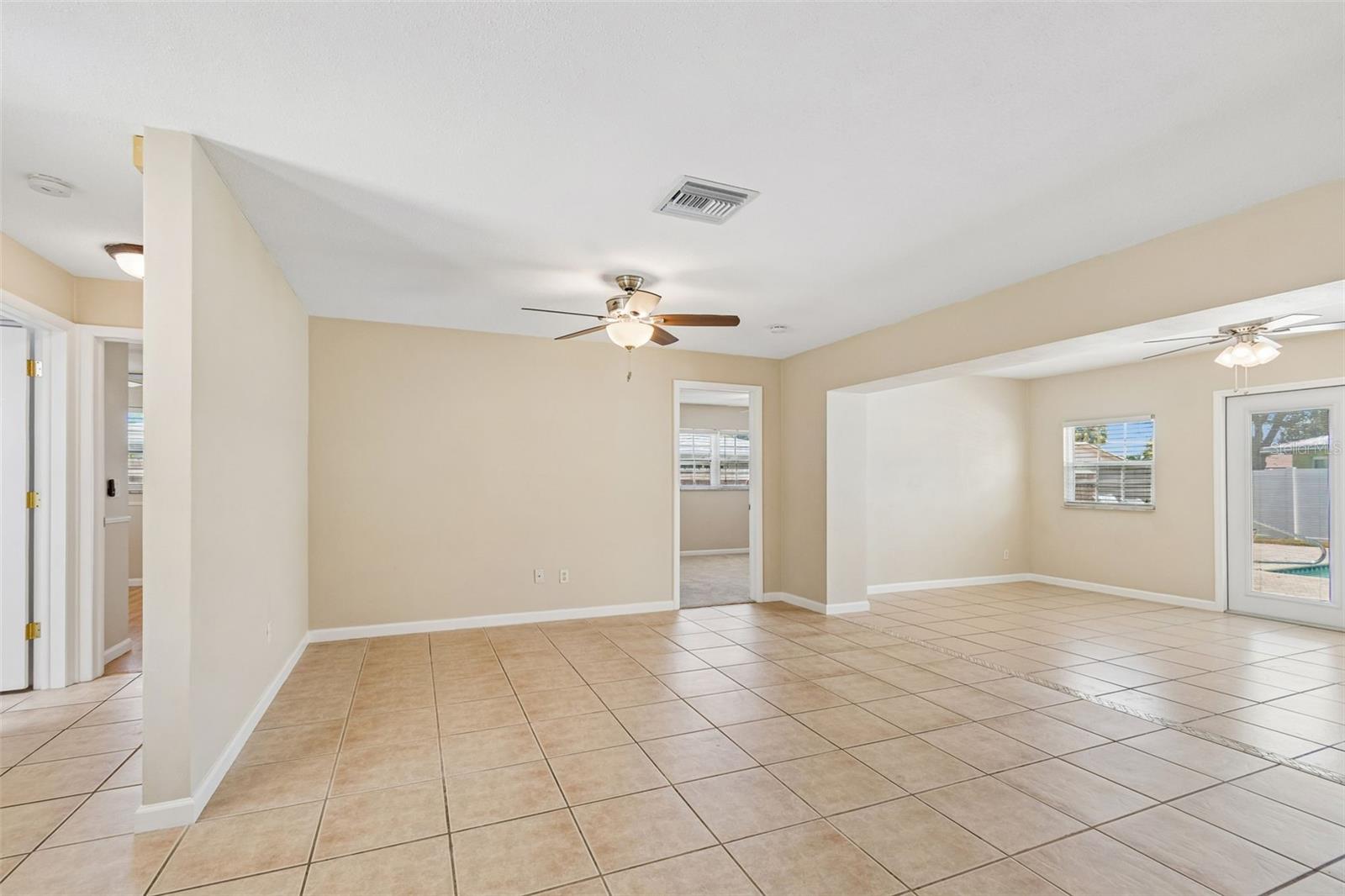 Living Room/Dining Room