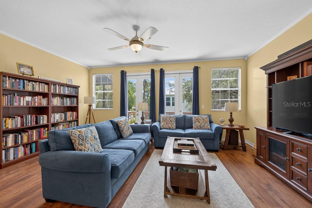 TB8525390