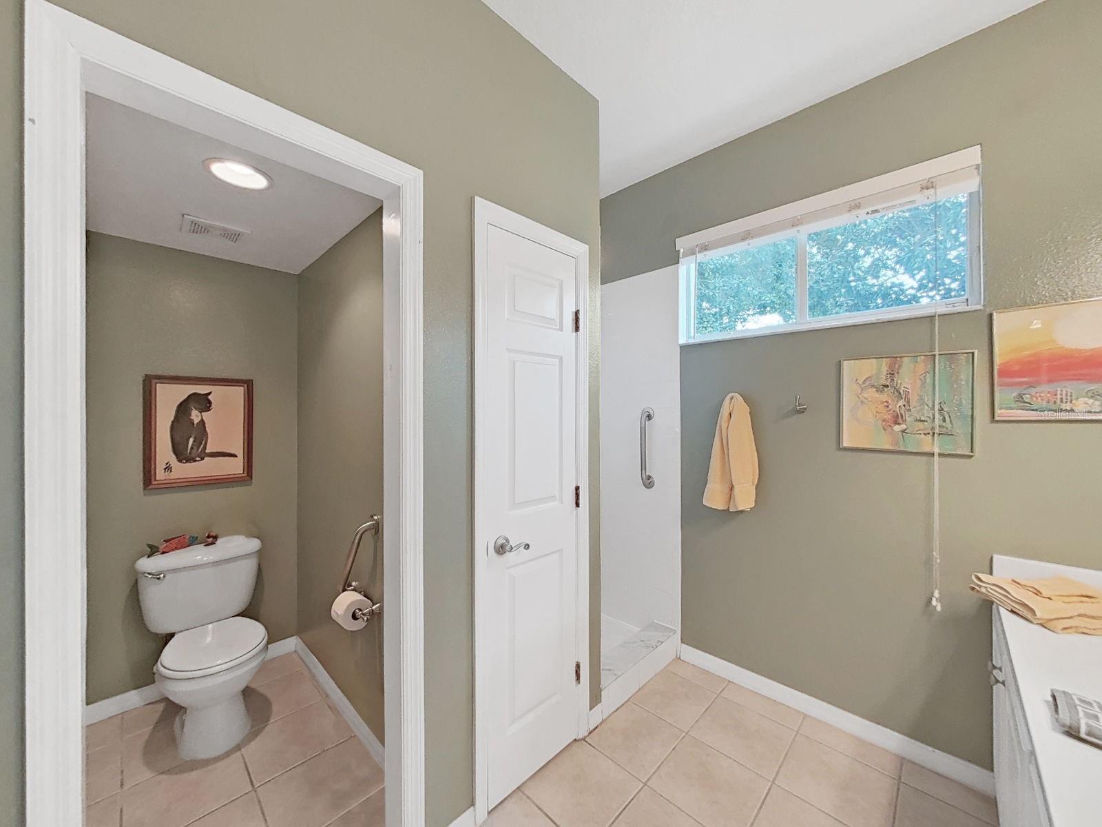 Water closet in Primary Ensuite