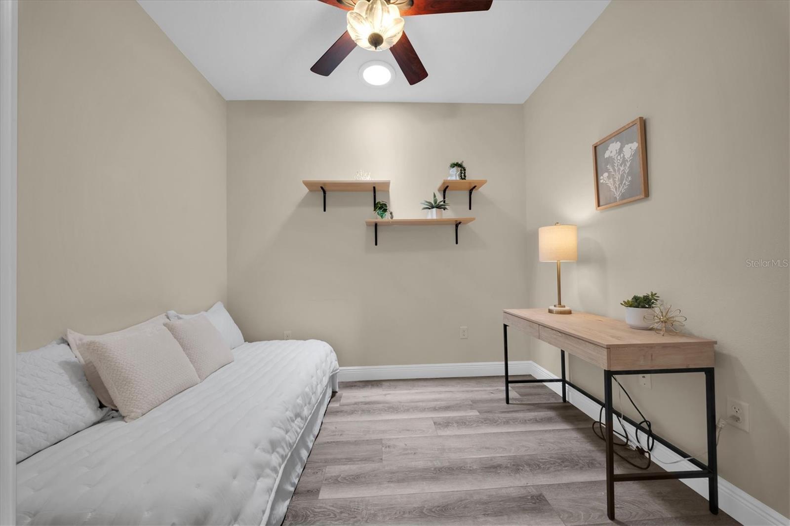 Flex Room- Office/Den/BR