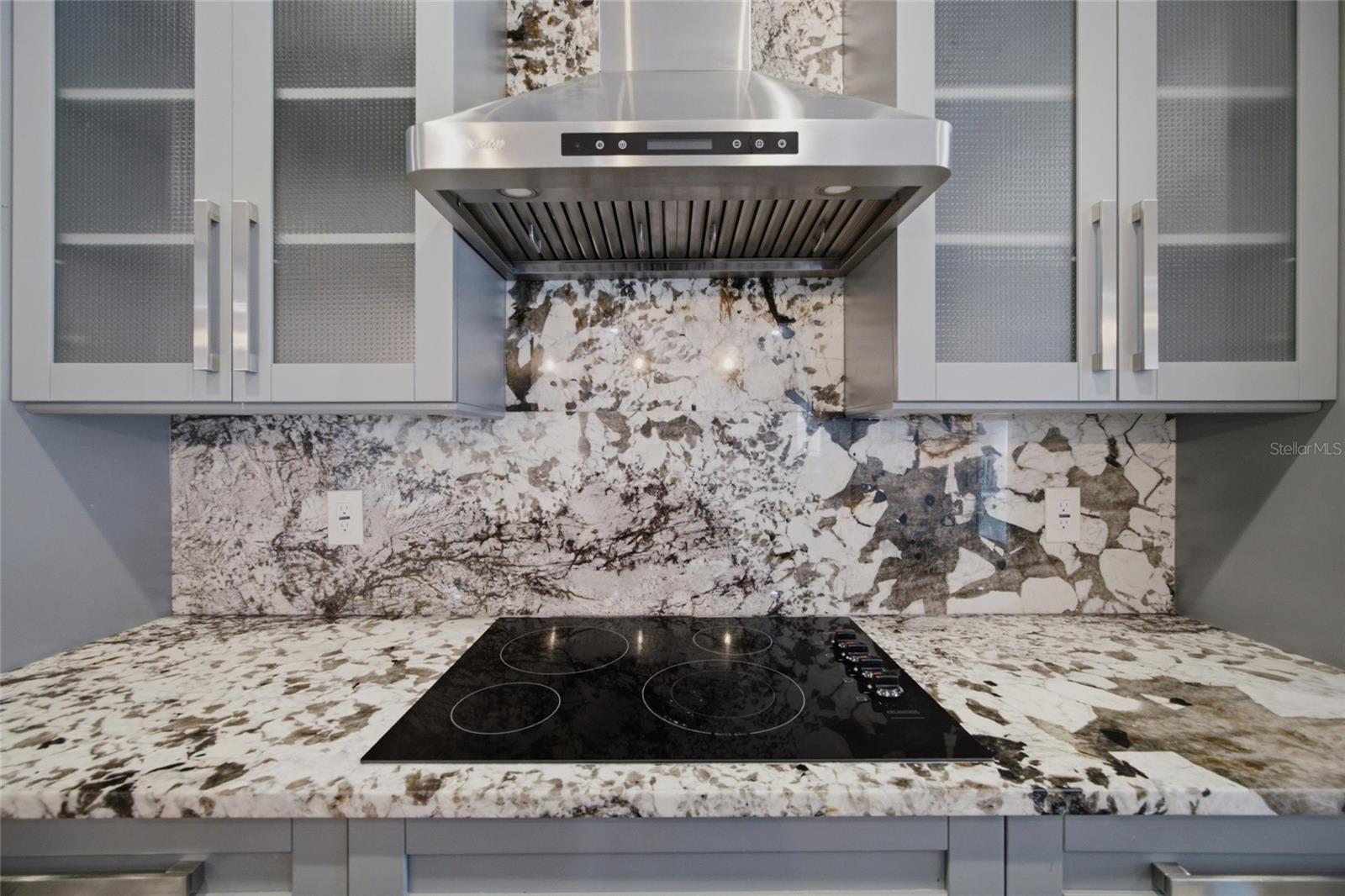 Top Range and Hood