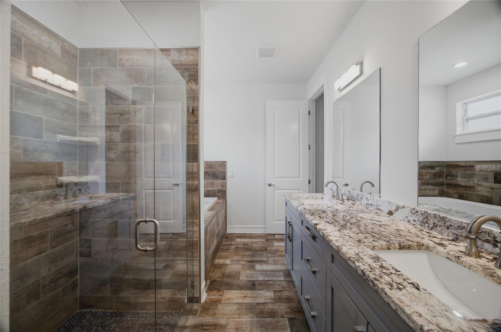 Primary Suite Bathroom