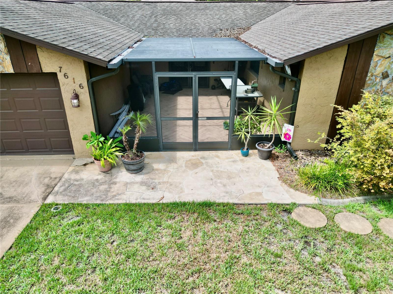 Front with Screen Porch