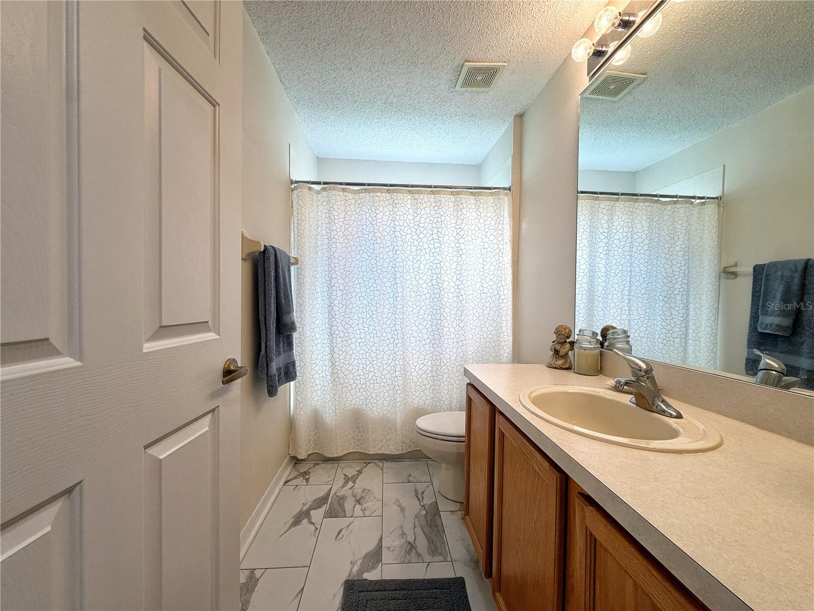 2nd Bathroom