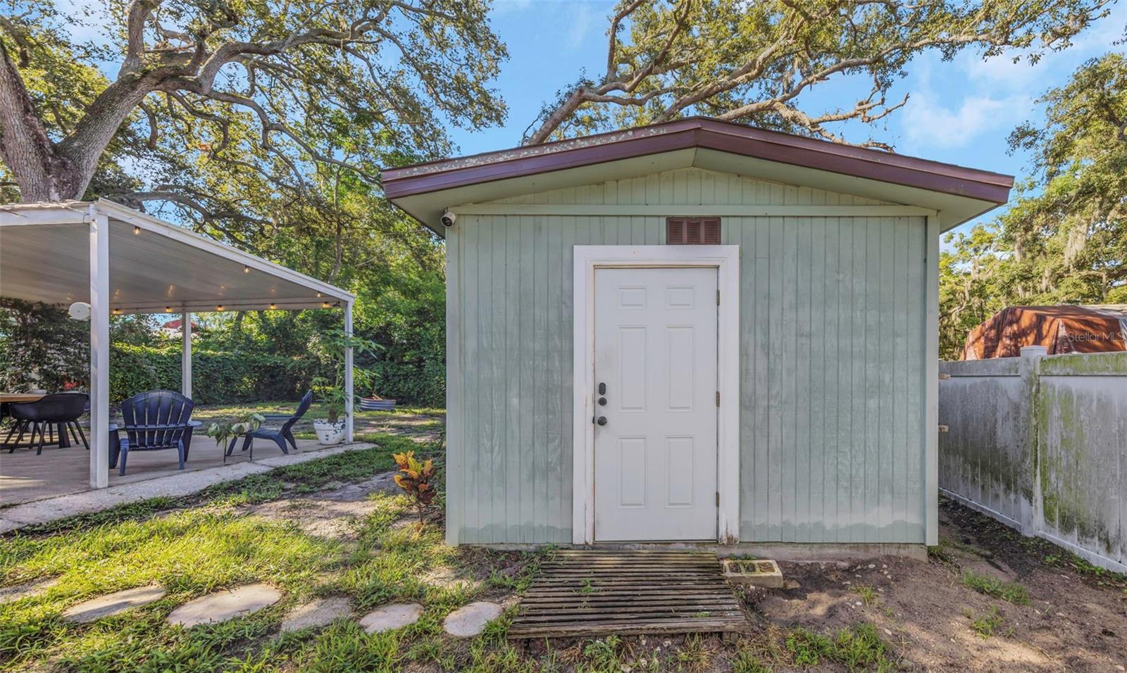 Shed with AC
