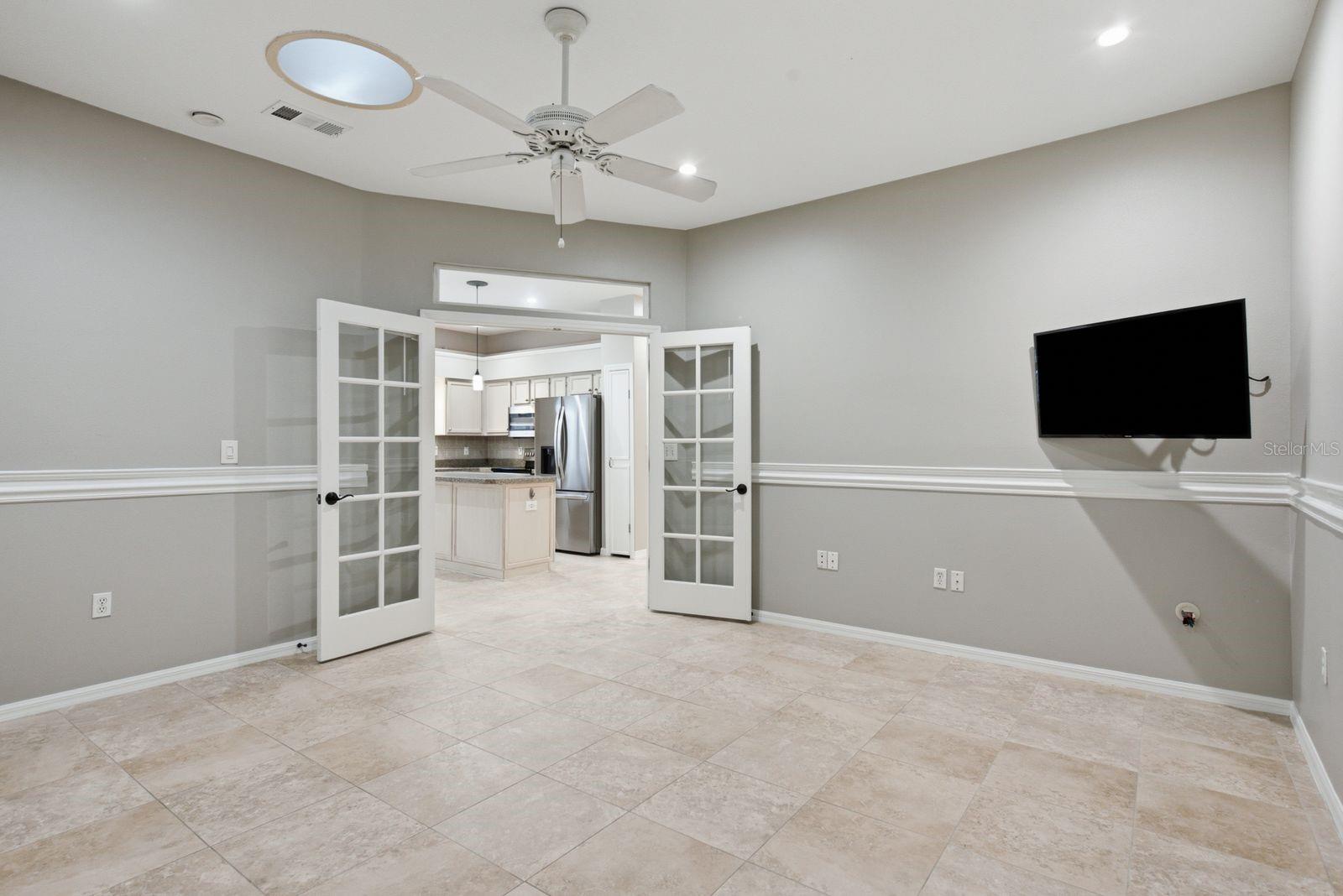 Bonus Room / Den