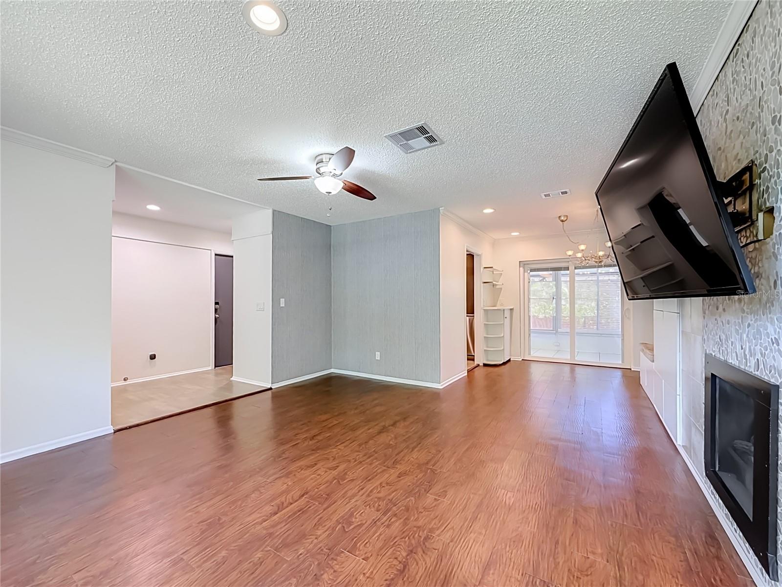 Living Room - Dining Area