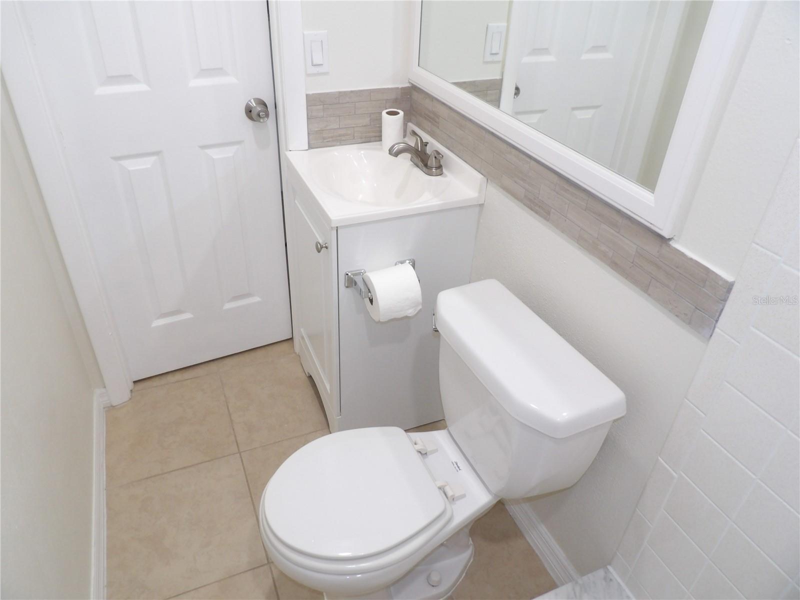2nd Bathroom