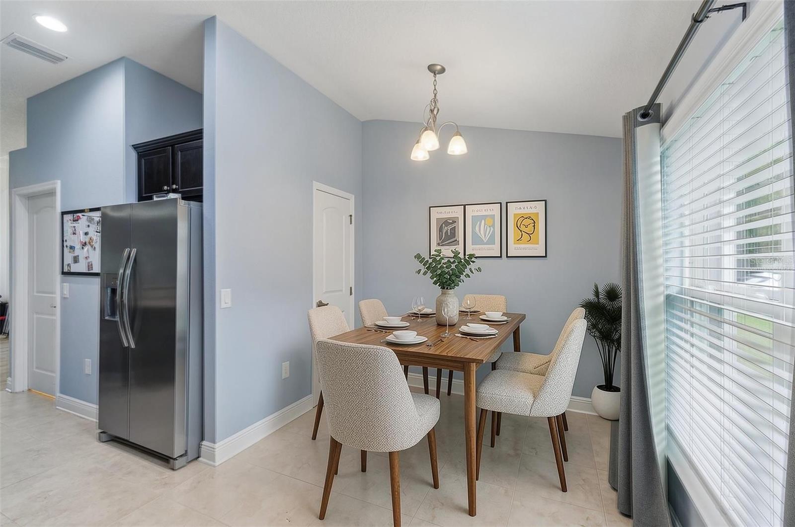 Breakfast nook virtually staged