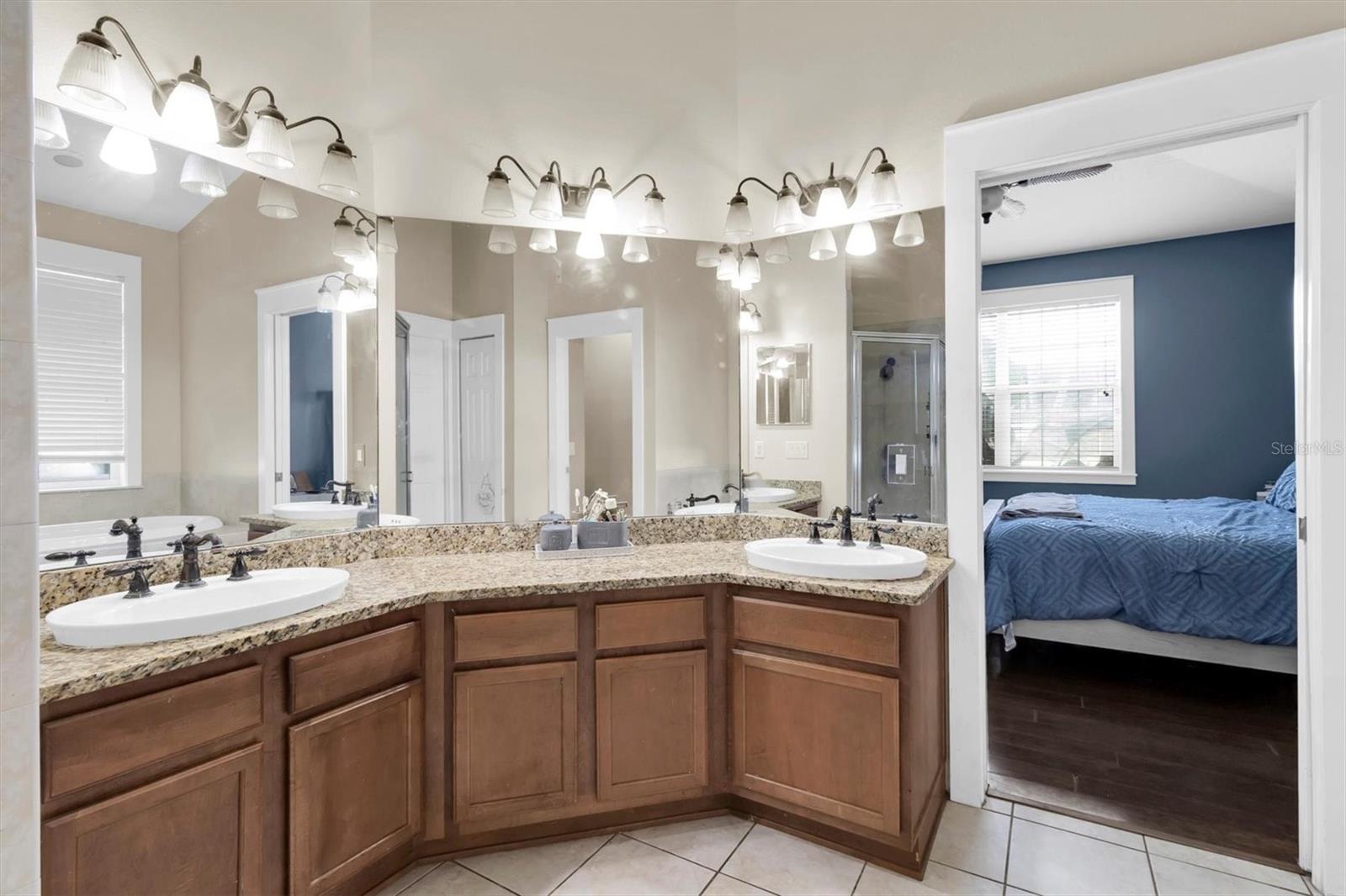 soaking tub