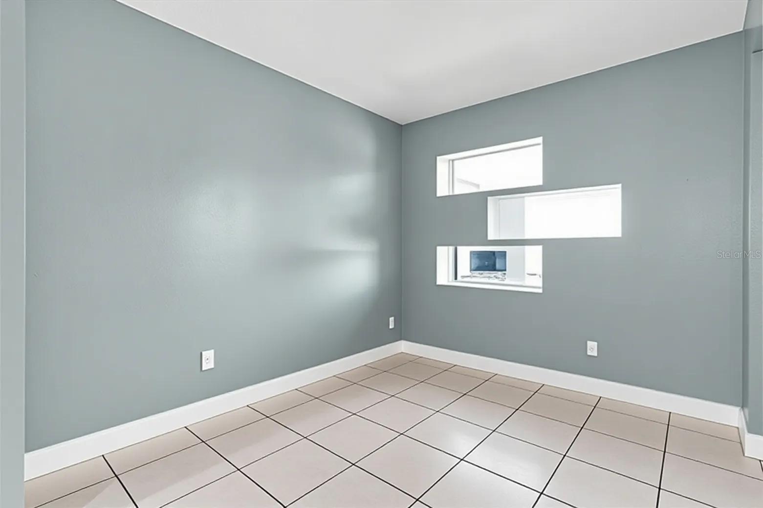 bonus room 2 vacant