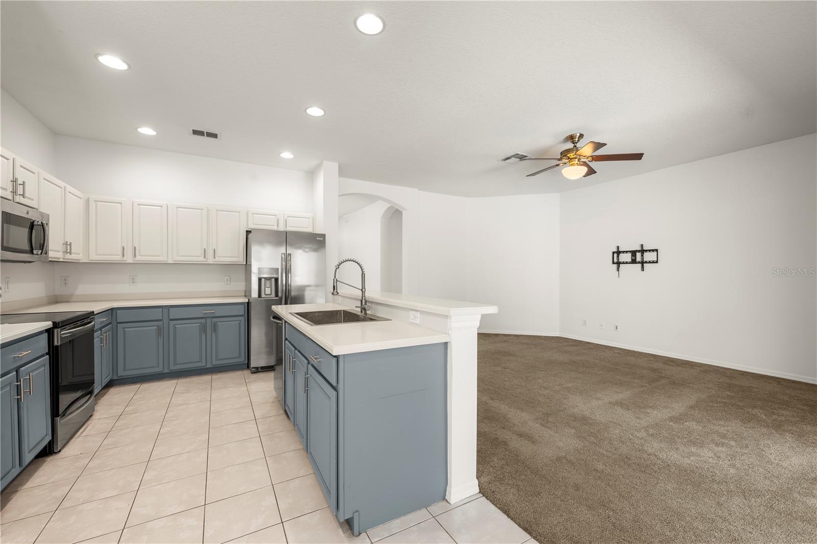 Kitchen with island