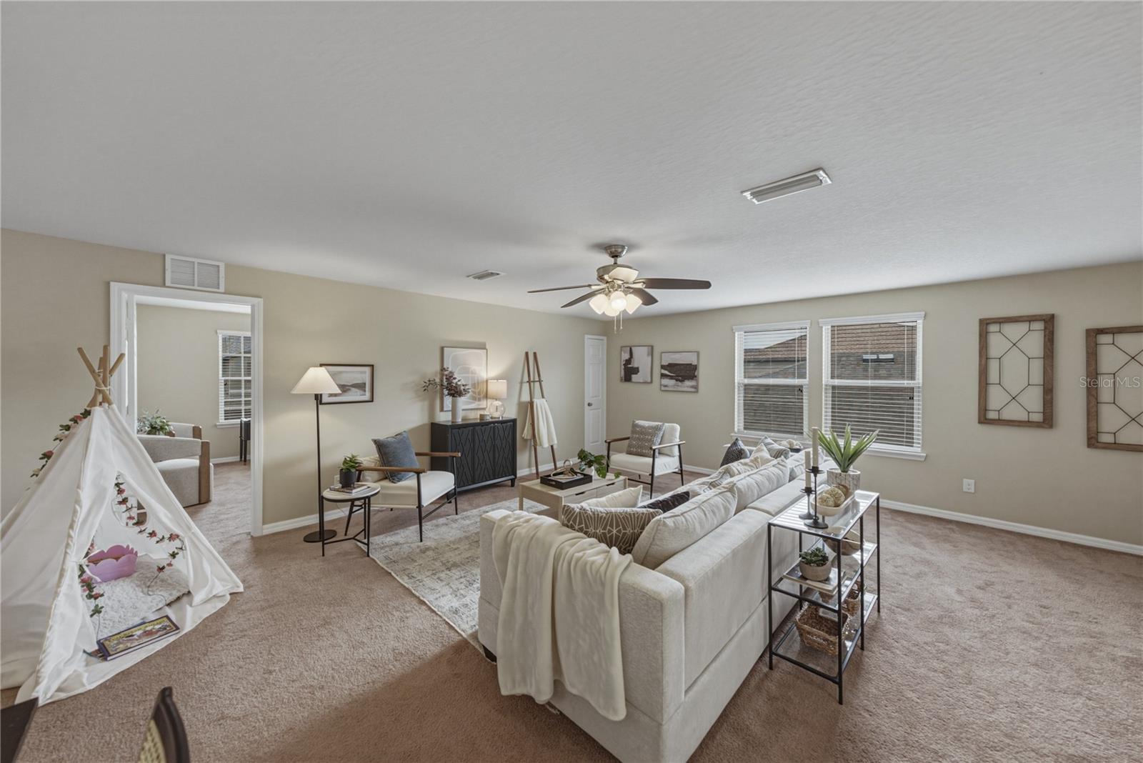 Enormous Bonus Space with Closet