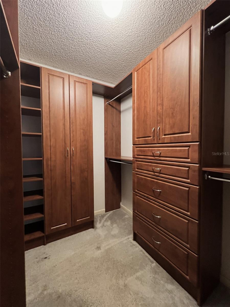 principal closet