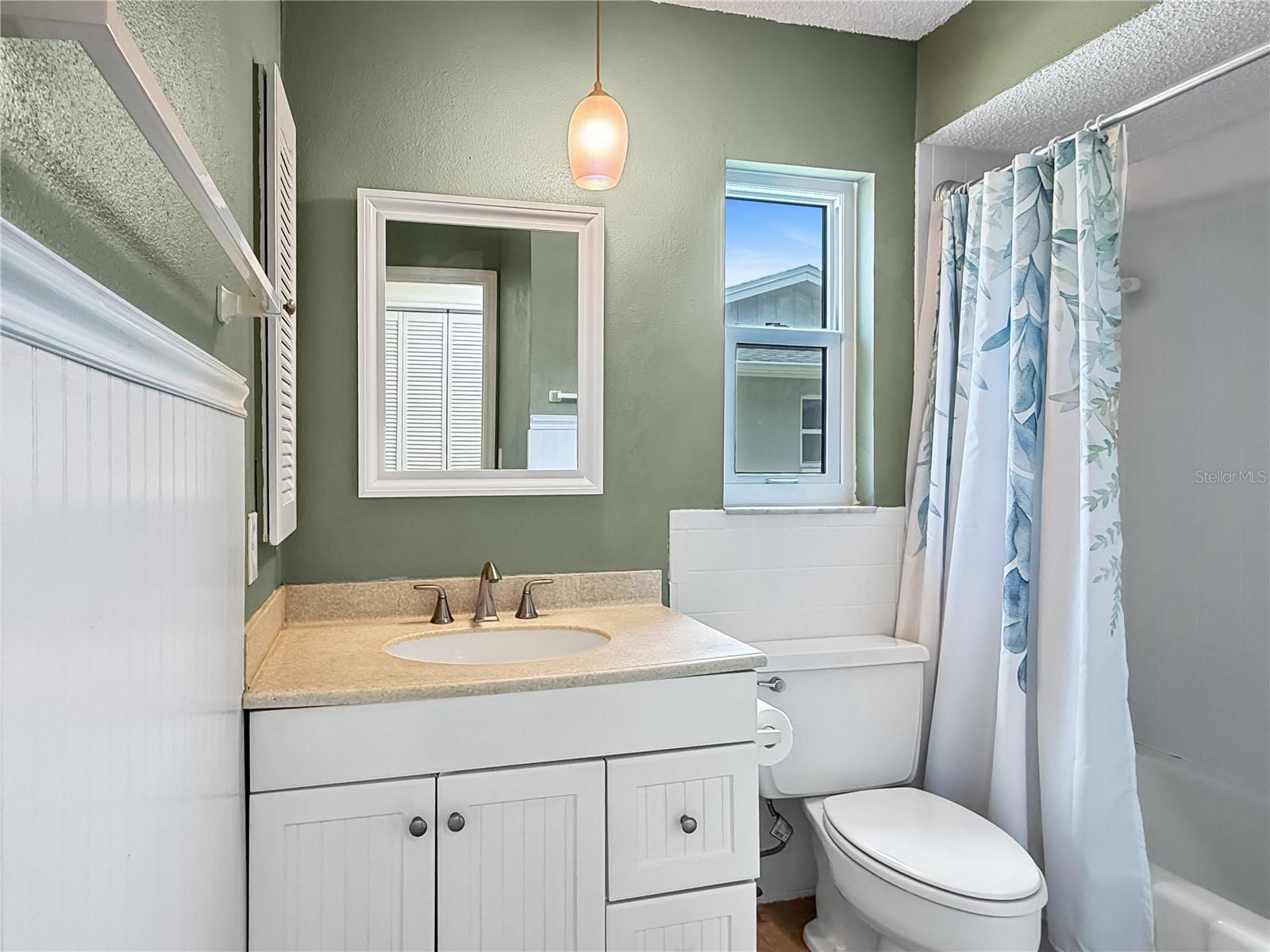 Hall Bathroom