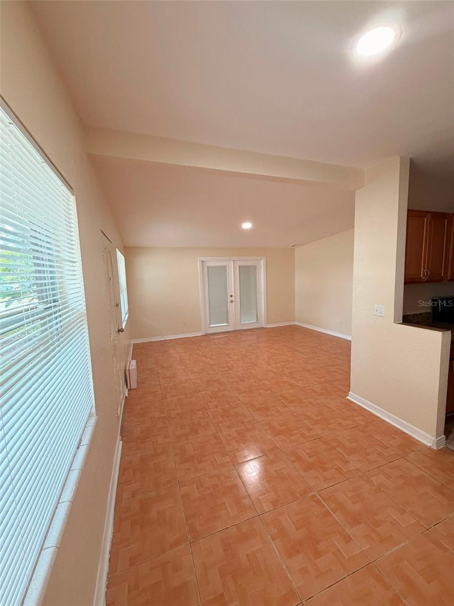 Living/Dining Area
