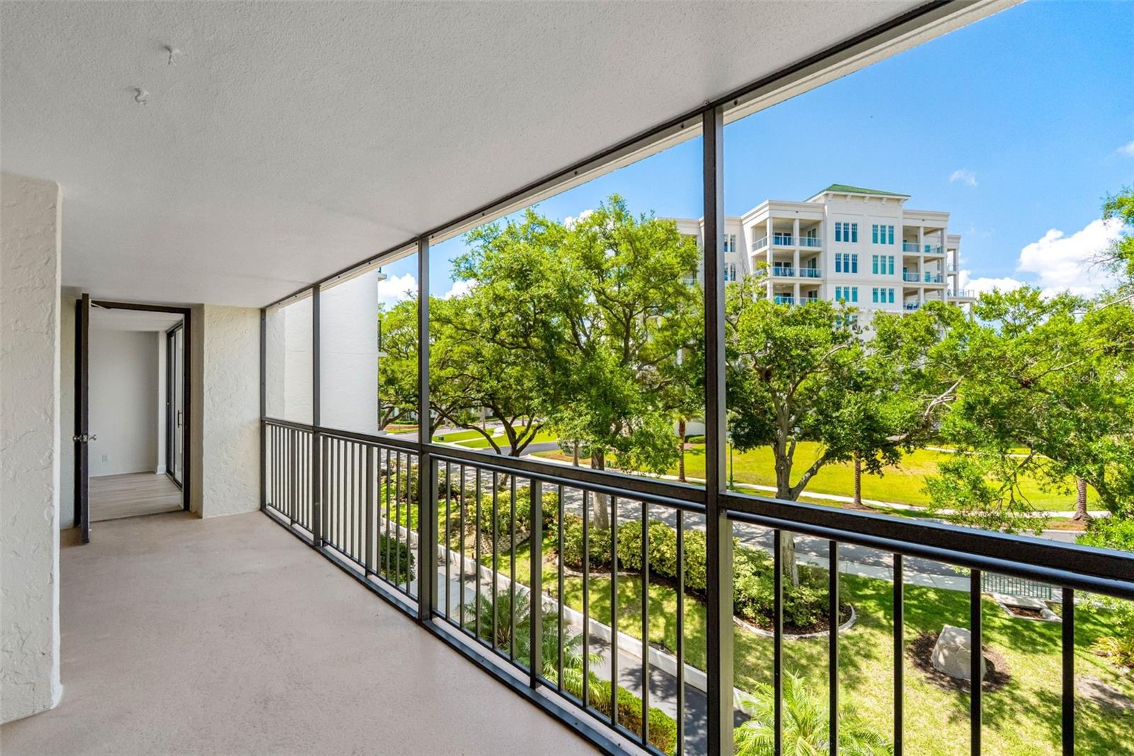 26 ft balcony
