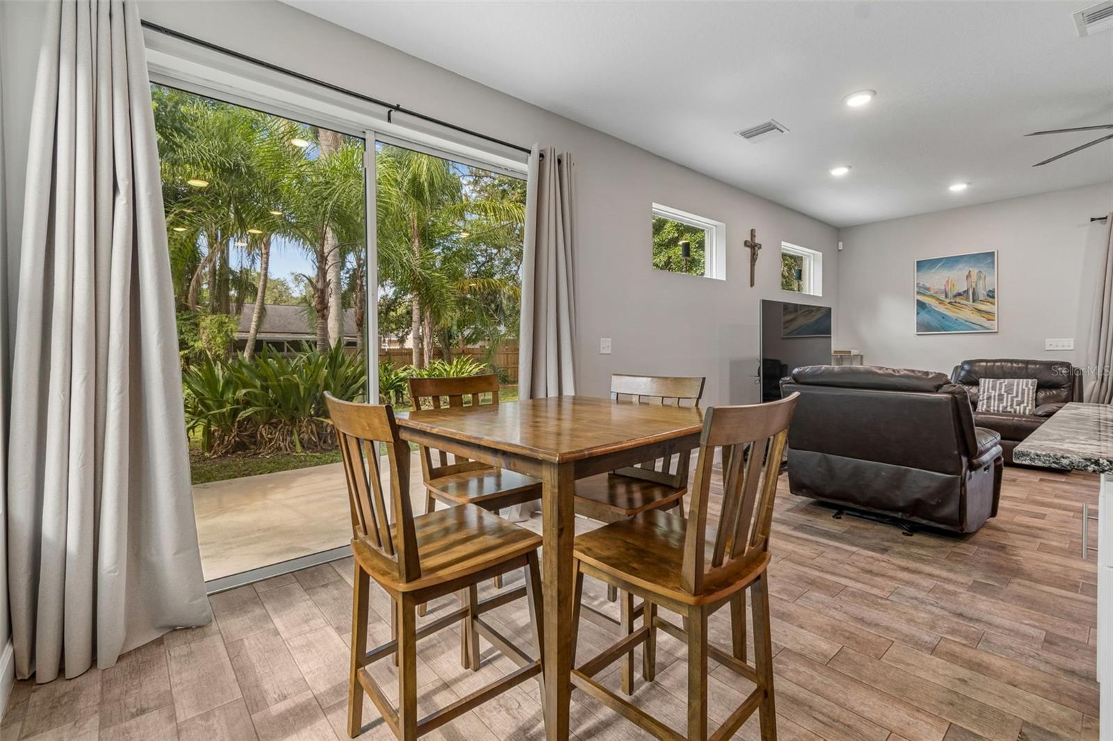 Breakfast nook