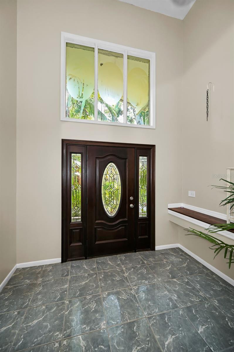 Foyer / Entry