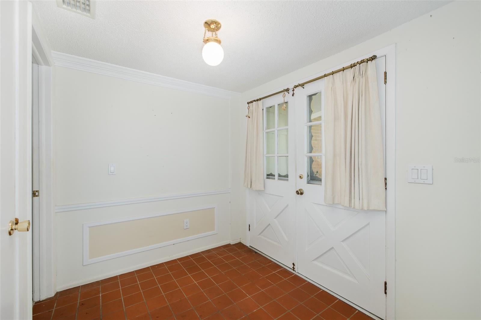 FOYER