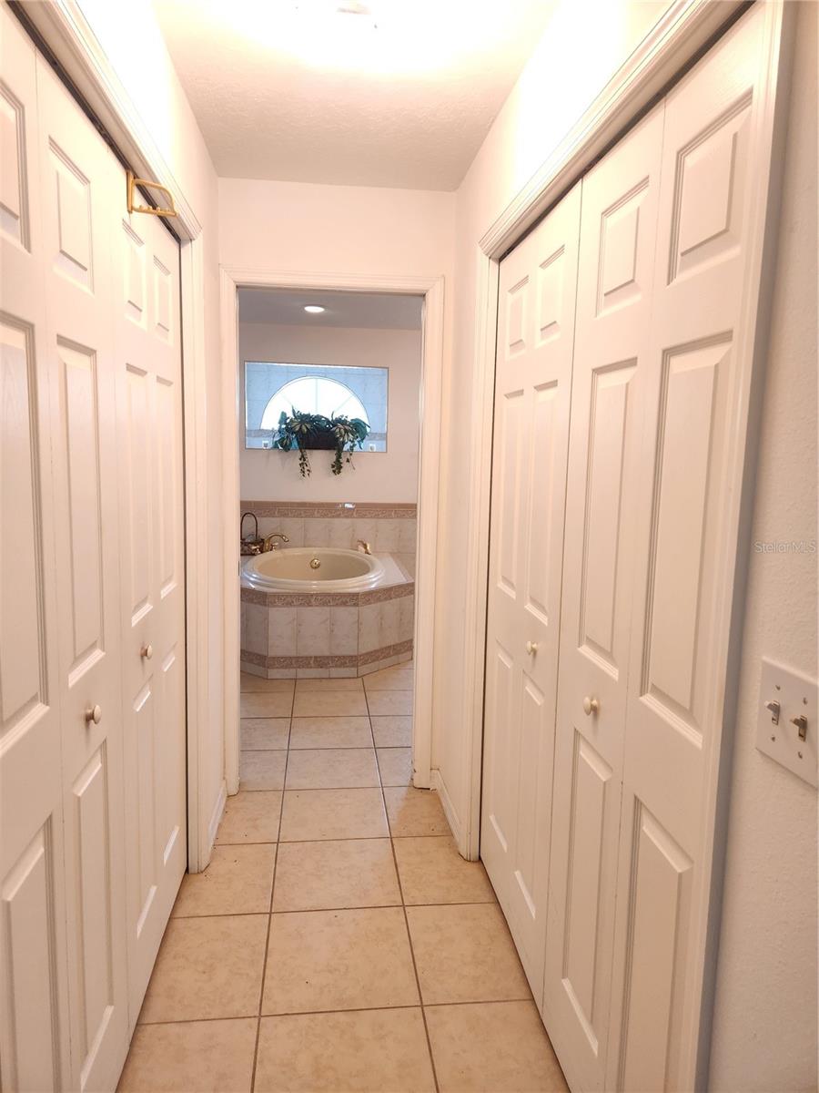 double walk-in closets master bdrm